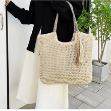 Load image into Gallery viewer, CORAL Casual Vintage Two Tones Color Tote Beach Straw Bag - Bali Lumbung