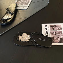 Laden Sie das Bild in den Galerie-Viewer, NOLLY Sequin Slippers for Women: Stylish & Comfy Flat Sandals