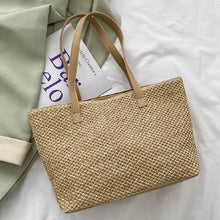 Laden Sie das Bild in den Galerie-Viewer, REMI Large Casual Beach Straw Vegan Leather Straps Tote Bag - Bali Lumbung