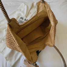 Load image into Gallery viewer, CORAL Casual Vintage Two Tones Color Tote Beach Straw Bag - Bali Lumbung