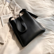 Indlæs billede til gallerivisning PEPPY  #1 Rectangle Fashion Style Lady Messenger Shoulder/ Crossbody Bag