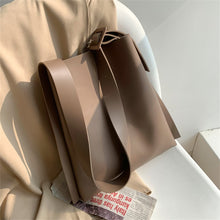 Indlæs billede til gallerivisning PEPPY  #1 Rectangle Fashion Style Lady Messenger Shoulder/ Crossbody Bag