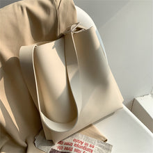 Indlæs billede til gallerivisning PEPPY  #1 Rectangle Fashion Style Lady Messenger Shoulder/ Crossbody Bag