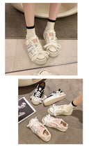 Indlæs billede til gallerivisning MAGGIE Canvas Platform Sneakers with Flowers - Bali Lumbung