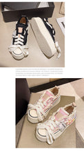 Indlæs billede til gallerivisning MAGGIE Canvas Platform Sneakers with Flowers - Bali Lumbung
