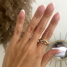 Afbeelding in Gallery-weergave laden, ROYAL Tricolored or Silver  Colors Classic Rolling Rings - Bali Lumbung