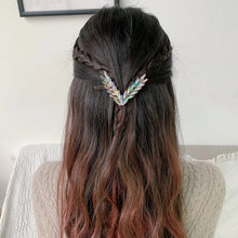 Indlæs billede til gallerivisning PADI  V Shape Crystal Hair Clip - Bali Lumbung
