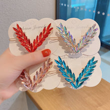Indlæs billede til gallerivisning PADI  V Shape Crystal Hair Clip - Bali Lumbung