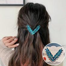 Indlæs billede til gallerivisning PADI  V Shape Crystal Hair Clip - Bali Lumbung