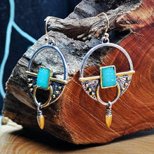 Laden Sie das Bild in den Galerie-Viewer, DORIE Vintage Boho Round Silver Drop Earrings