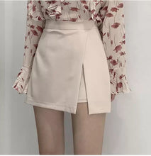 Laden Sie das Bild in den Galerie-Viewer, NOLA Side-slit Stretchy Irregular Mini Skirt Skort - Bali Lumbung