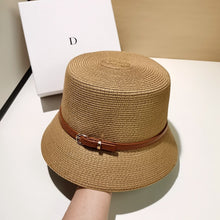 Cargar imagen en el visor de la galería, SARA Women&#39;s Summer Bucket Hat featuring Stylish Belt Accents