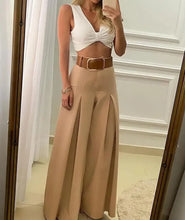 Laden Sie das Bild in den Galerie-Viewer, MICHELLE High-Waisted Pants with Ruching, No Belt, and a Solid Color - Bali Lumbung