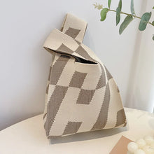 Laden Sie das Bild in den Galerie-Viewer, ZOLA Retro Designer 2 pieces set of Small Purses and Handbags/ Shoulder Bag with Tassels - Bali Lumbung