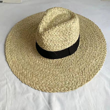 Cargar imagen en el visor de la galería, TRIXI Expertly Crafted Summer Hat with a Wide Brim and Made with Raffia