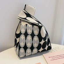 Laden Sie das Bild in den Galerie-Viewer, ZOLA Retro Designer 2 pieces set of Small Purses and Handbags/ Shoulder Bag with Tassels - Bali Lumbung
