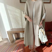 Cargar imagen en el visor de la galería, OKI Elegant Sleeveless Coat for Women is a Solid and Thick Korean Design