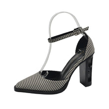 Indlæs billede til gallerivisning VIPER Women&#39;s Pump Pointed Toes featuring a Stylish, Chunky Heel Design - Bali Lumbung