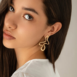 OKIOL Metal Stud Earrings with Irregular Hollow Design