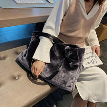 Indlæs billede til gallerivisning GABY Premium Plush Material Tote Shoulder Bag - Bali Lumbung