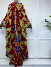 Cargar imagen en el visor de la galería, SABAUNGH Fashion Chic Pullover Turtleneck Front Slit Loose Knitted Long Sweater