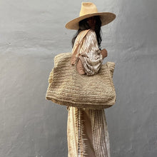 Load image into Gallery viewer, KONA Two Tone Hand-woven Shoulder Tote Bag Bohemian Straw Beach Bag with Tassel