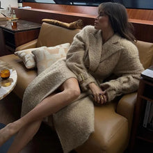 Laden Sie das Bild in den Galerie-Viewer, RITA Women&#39;s Long Coats Double Breasted Overcoats