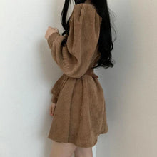 Laden Sie das Bild in den Galerie-Viewer, LIBO Puffed Sleeves with Belt Corduroy Mini Dress