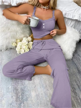 Laden Sie das Bild in den Galerie-Viewer, LARISA 2-Piece Sleeping Pajama Set Soft and Comfortable