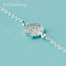 Cargar imagen en el visor de la galería, RIA Winter Snowflake Silver Bracelets - Bali Lumbung