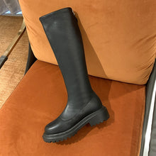 Laden Sie das Bild in den Galerie-Viewer, BLYTE #1 Trendy Colors Chunky Heels Knee High Chelsea Boots - Bali Lumbung