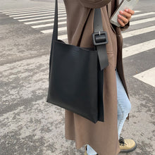 Indlæs billede til gallerivisning PEPPY  #1 Rectangle Fashion Style Lady Messenger Shoulder/ Crossbody Bag
