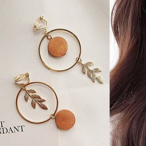 KIKA Handmade Asymmetrical Hoop Leaf Drop Earrings - Bali Lumbung