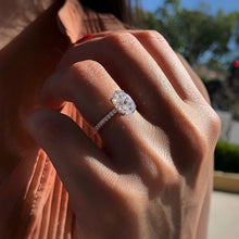 Cargar imagen en el visor de la galería, OLIVE #1 Crystal Ring for Women Engagement Oval Shape Ring - Bali Lumbung