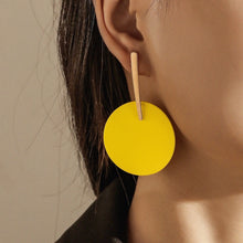 Laden Sie das Bild in den Galerie-Viewer, CHIA Pop Style Tear Drop Shaped Drop Earrings - Bali Lumbung