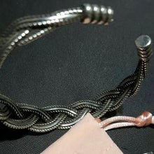 Laden Sie das Bild in den Galerie-Viewer, ORIA Sterling Silver Vintage Braided Adjustable Cuff Bracelets