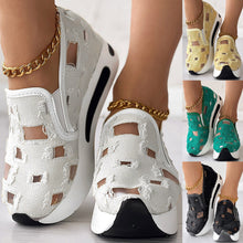 Cargar imagen en el visor de la galería, YOLE Distress Style Women&#39;s Heeled Sneakers Sleek and Style Shoe