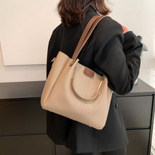 Cargar imagen en el visor de la galería, GWEN Fashion Tote Bag with Hand Handle and Straps - Bali Lumbung