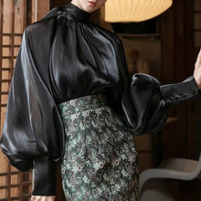 Afbeelding in Gallery-weergave laden, LEONI Summer Classic Style with Bow and Lantern Long Sleeves Blouses - Bali Lumbung