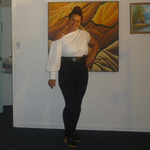 Laden Sie das Bild in den Galerie-Viewer, LOLA Women&#39;s Fashion One Sleeve Plus Size Blouse Size S-4XL