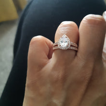 Load image into Gallery viewer, RUTH #2 Pieces Crystal Ring for Engagement Teardrops Champagne Gemstone Rings - Bali Lumbung