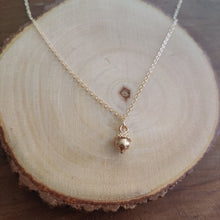 Indlæs billede til gallerivisning CONE #2 Pine Cone Pendant Necklace