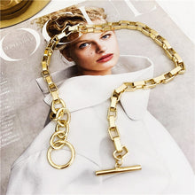 Cargar imagen en el visor de la galería, NYRA Box Chain Toggle Clasp Gold Necklaces - Bali Lumbung