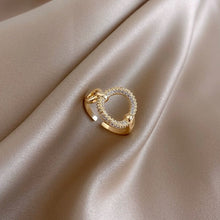 Cargar imagen en el visor de la galería, THENA Modern Style Gold Cubic Zirconia Ring