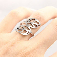 Indlæs billede til gallerivisning SHAY Two Leaves Classical Wrap Around Rings - Bali Lumbung