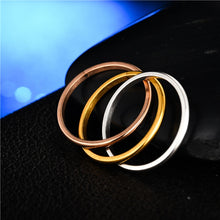 Laden Sie das Bild in den Galerie-Viewer, ROYAL Tricolored or Silver  Colors Classic Rolling Rings - Bali Lumbung