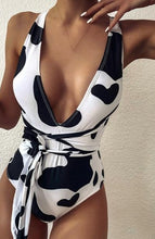 Afbeelding in Gallery-weergave laden, EMA One Piece Plunging High Cut Swimsuit